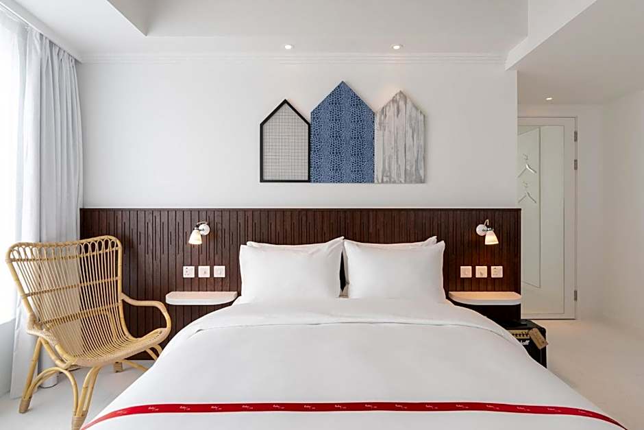 Ruby Zoe Hotel London