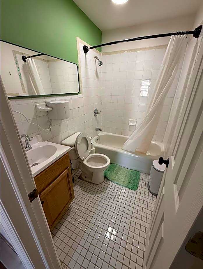 East Harlem Hostel