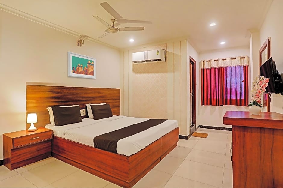 Hotel O Vaishnavi Park