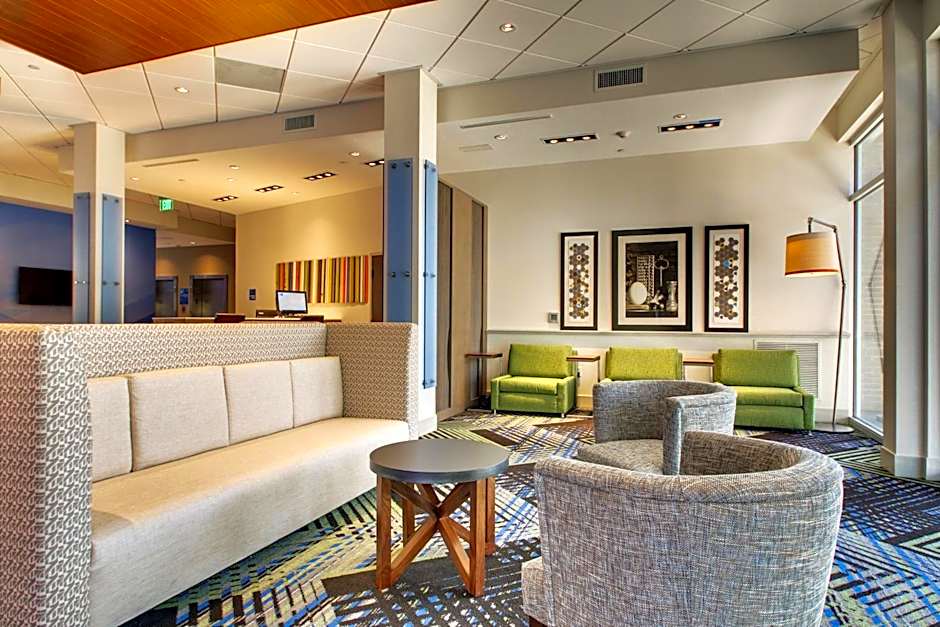 Holiday Inn Express & Suites Summerville By IHG