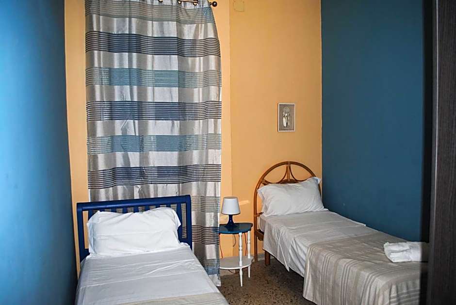 Photo 1 of 2 of 2 Bedroom