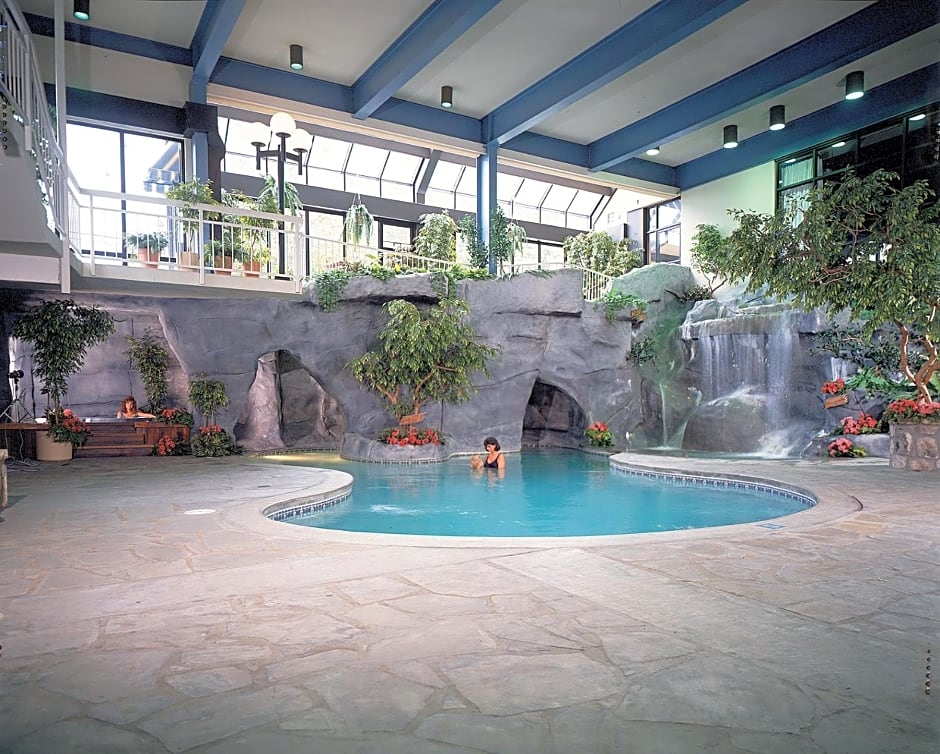 Sidney James Mountain Lodge