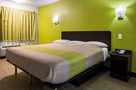2 Full Beds | Non-Smoking, Micfridge