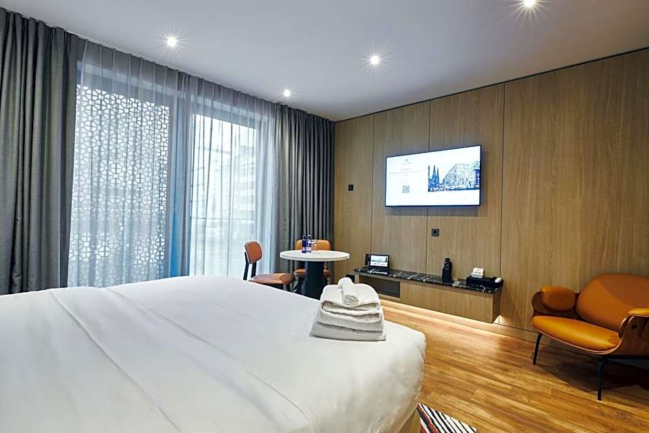 Fourty Three Luxury Serviced Apartments