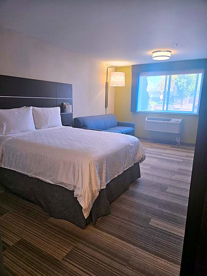 Holiday Inn Express Hotels & Suites Burlington By IHG