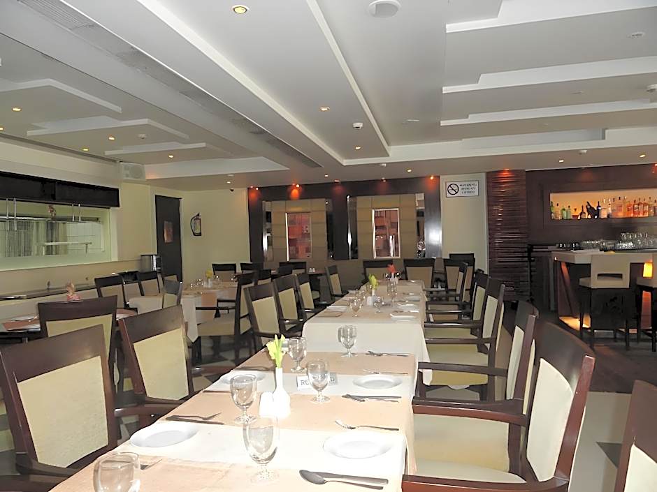 Hotel Western court Chandigarh