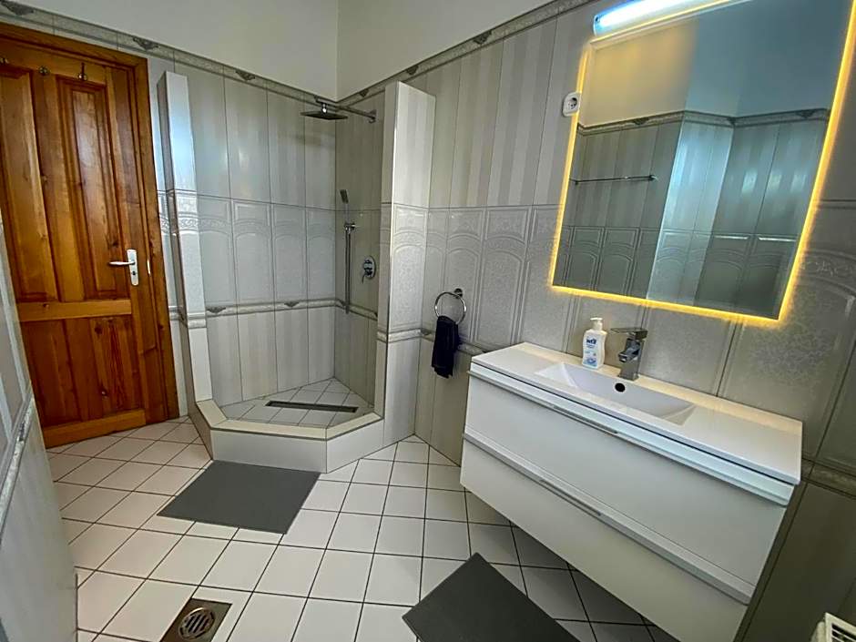 Hermina apartmanház