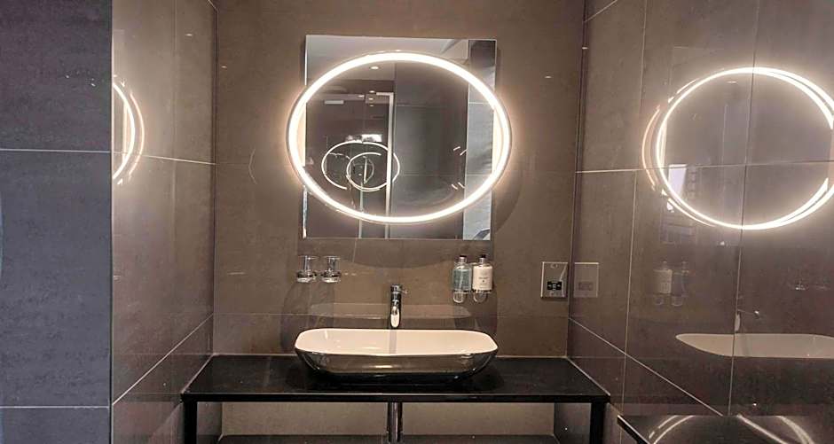 The Bold Hotel; BW Signature Collection