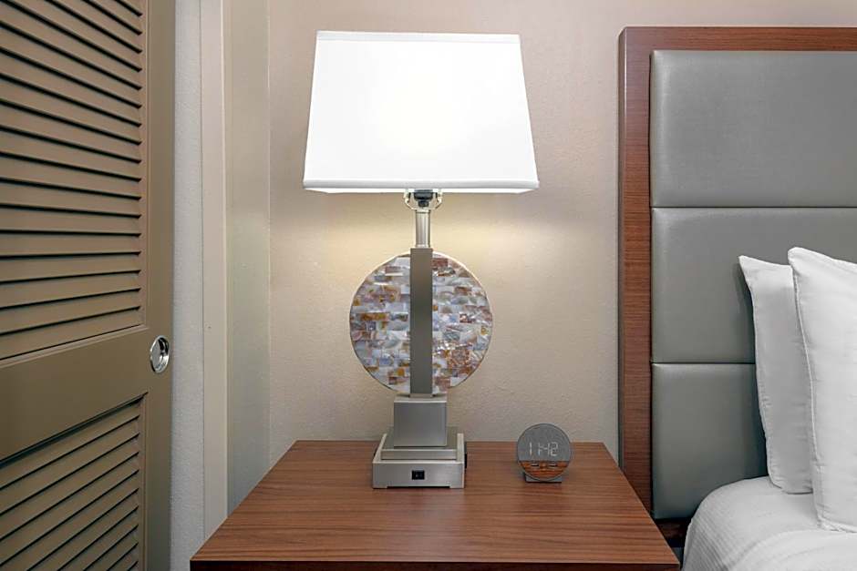 DoubleTree By Hilton Hotel West Palm Beach - Airport