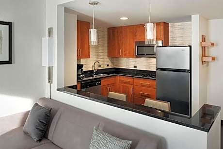 King Studio with Sofa Bed and Roll-in Shower - Mobility and Hearing Accessible