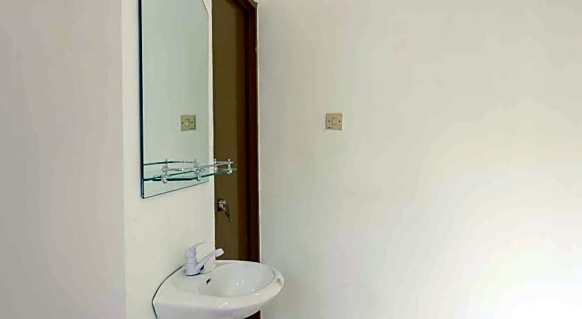 RedDoorz near RSUD Nganjuk