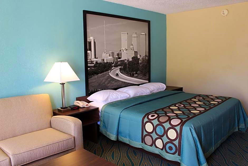 Super 8 by Wyndham Duncan