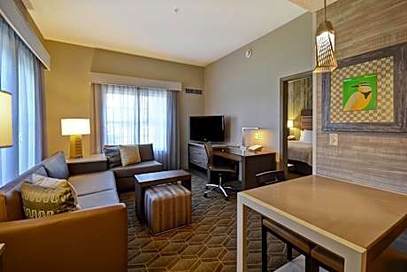 2 Queen Beds 1 Bedroom Suite Nonsmoking