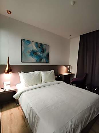 Superior Queen Room