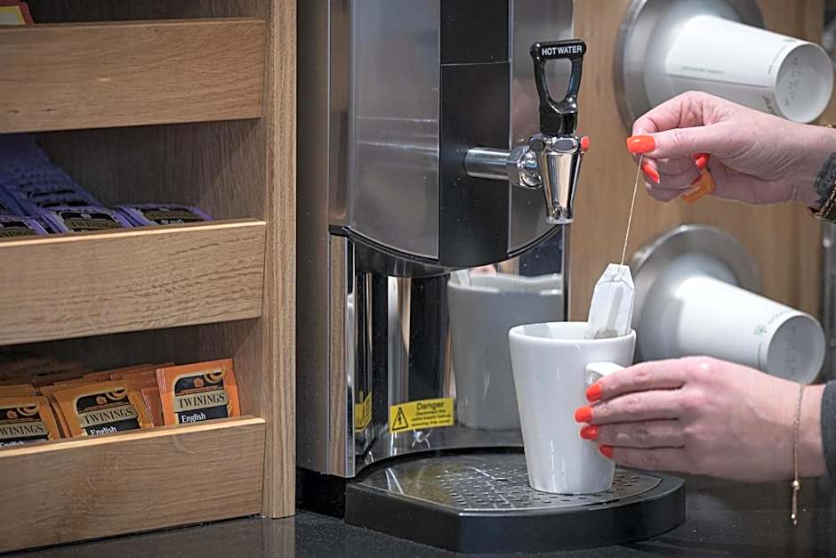 Holiday Inn Express - Fleet By IHG