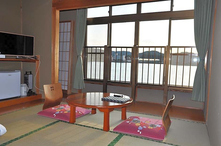Riverside Hotel Karatsu Castle