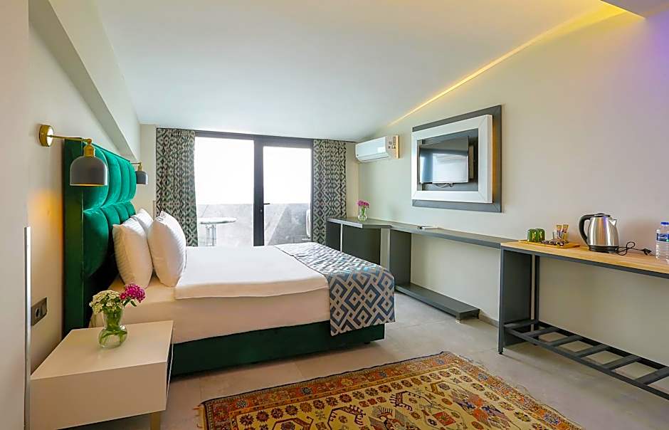 URLA PERA HOTEL