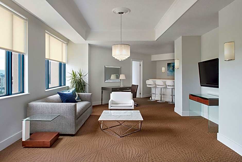 Sheraton Parkway Toronto North Hotel & Suites