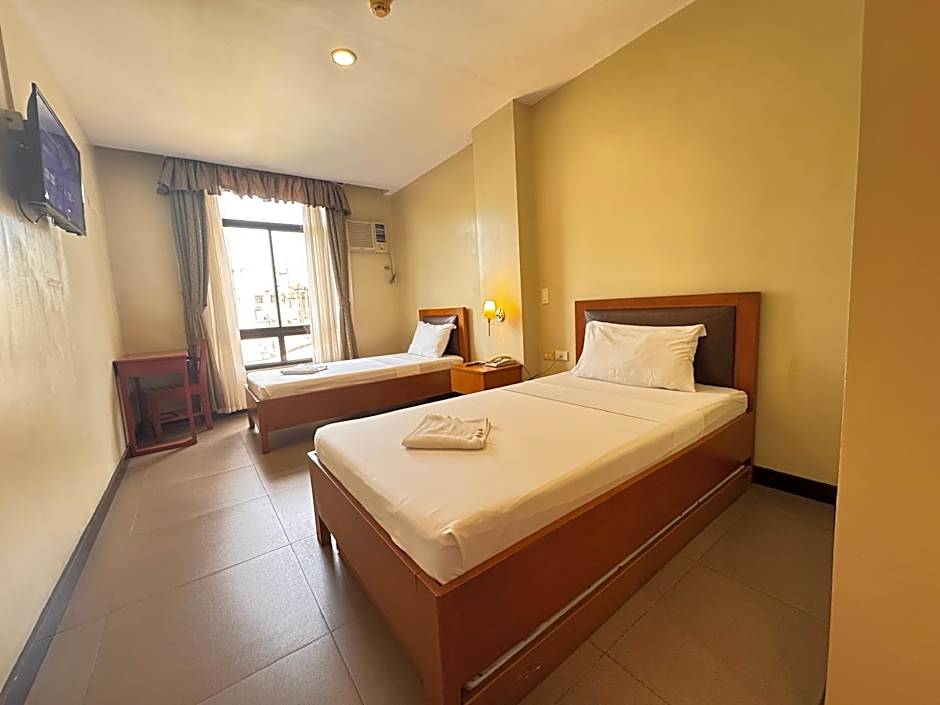 [ACTIVE] Fuente Oro Business Suites