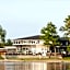 Ringsjöstrand Camping, Hotell och Stugby