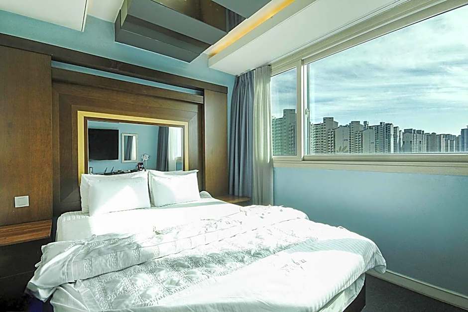 Hwamyeong Sky Hotel