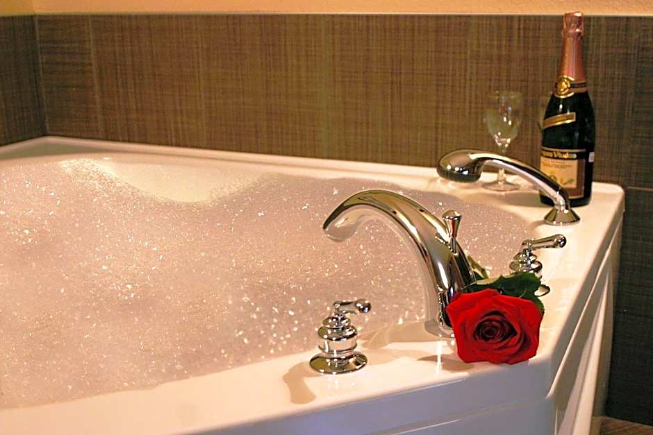 Days Inn by Wyndham Levis