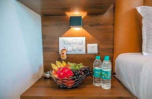 Hotel Heraa International