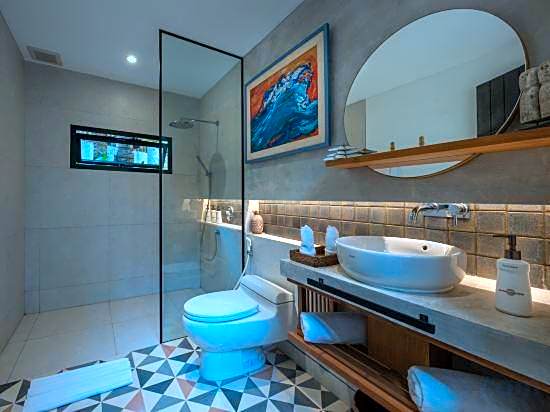 Pantai Indah Villa