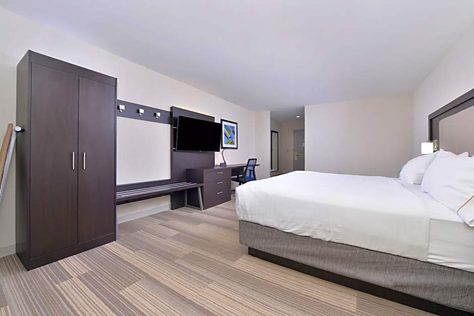 Holiday Inn Express Mystic By IHG