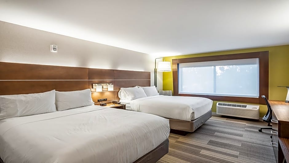 Holiday Inn Express & Suites Platteville, an IHG Hotel
