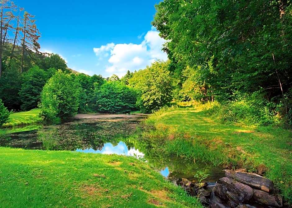 Penvale Lakes Lodges