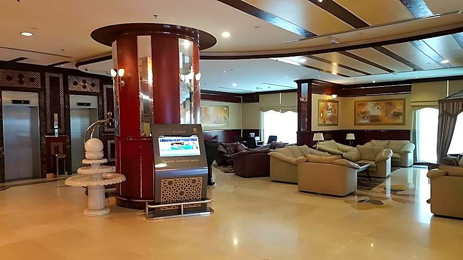 Al Bustan Tower Hotel Suites