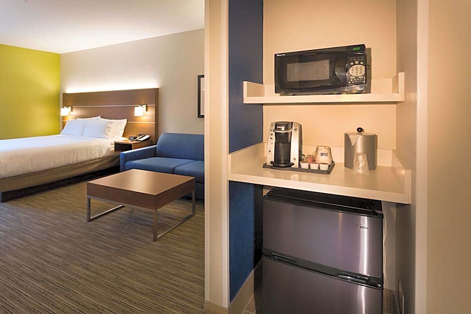 Holiday Inn Express & Suites Seattle South - Tukwila By IHG