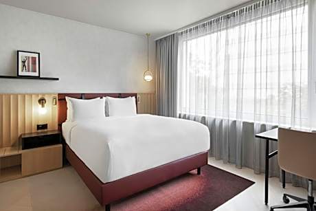 Comfort Queen Studio - High Floor