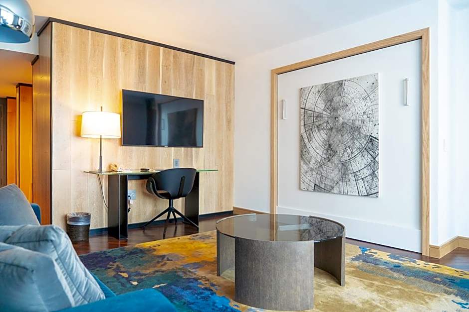 The Windsor Suites - A Modus Hotel