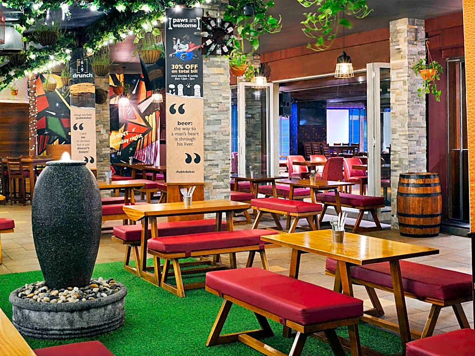 Movenpick Hotel Jumeirah Lakes Towers