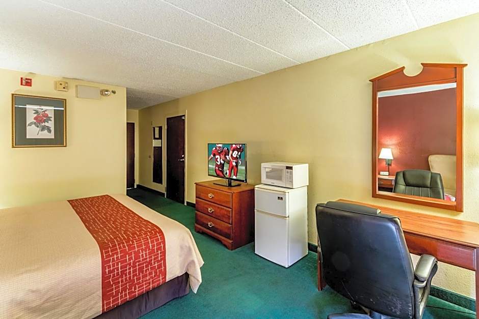 Red Roof Inn Morehead