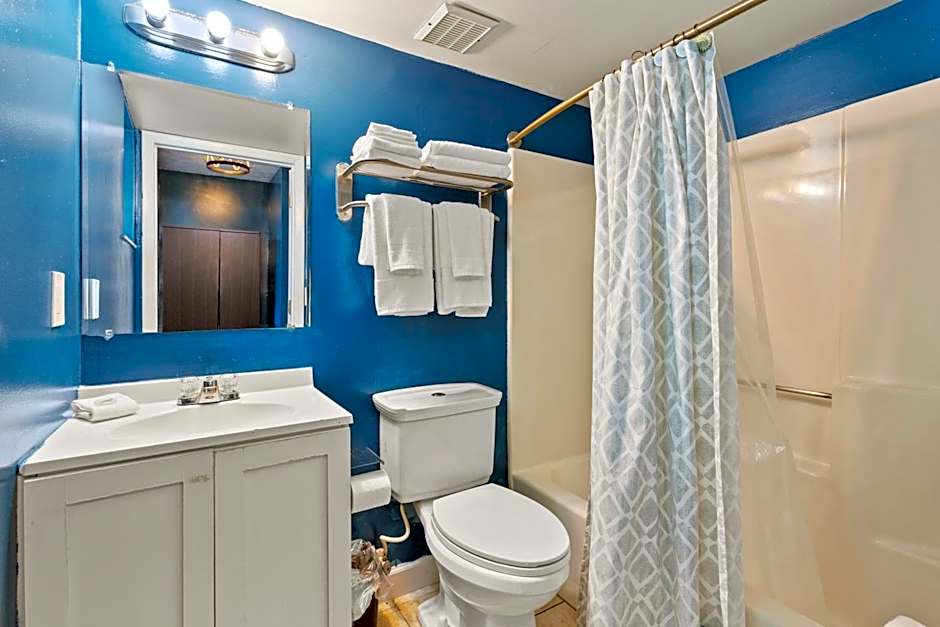 Ocean View Hotel Room with Balcony- 2 Full Beds #22