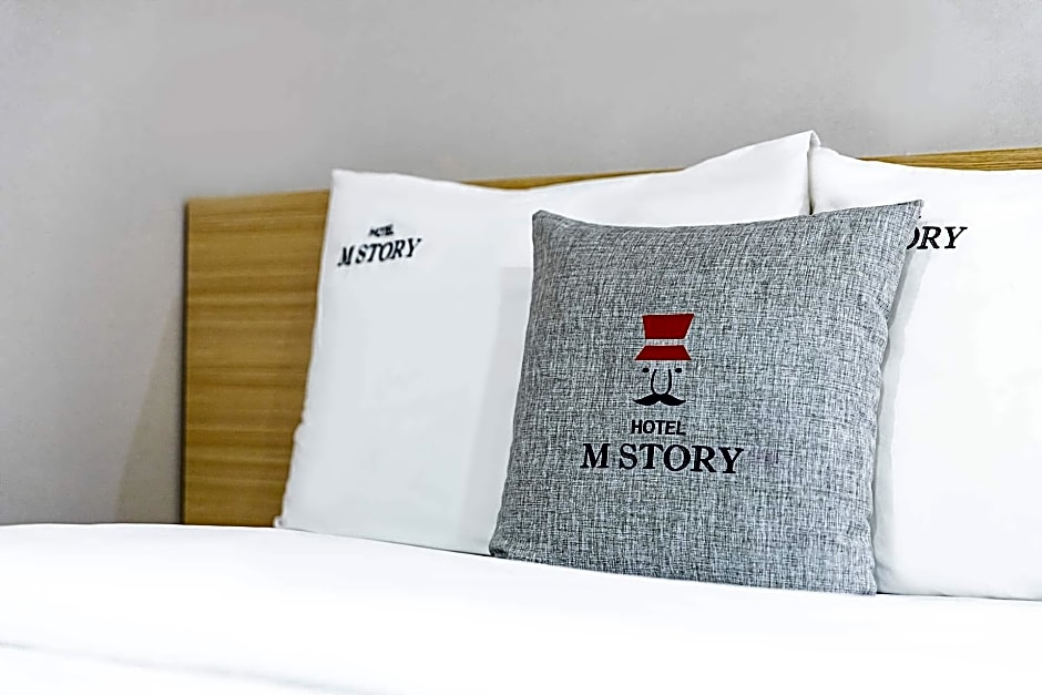Hotel M story