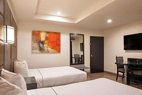 Comfort Triple Room