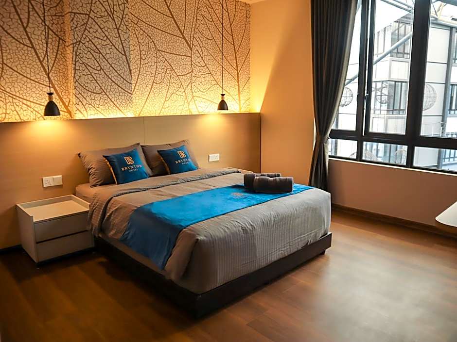 Hotel Brynton at Cameron Centrum Mall