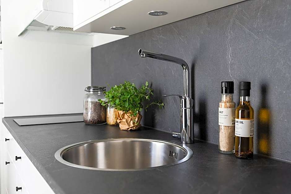 Sky Hotel City Apartments