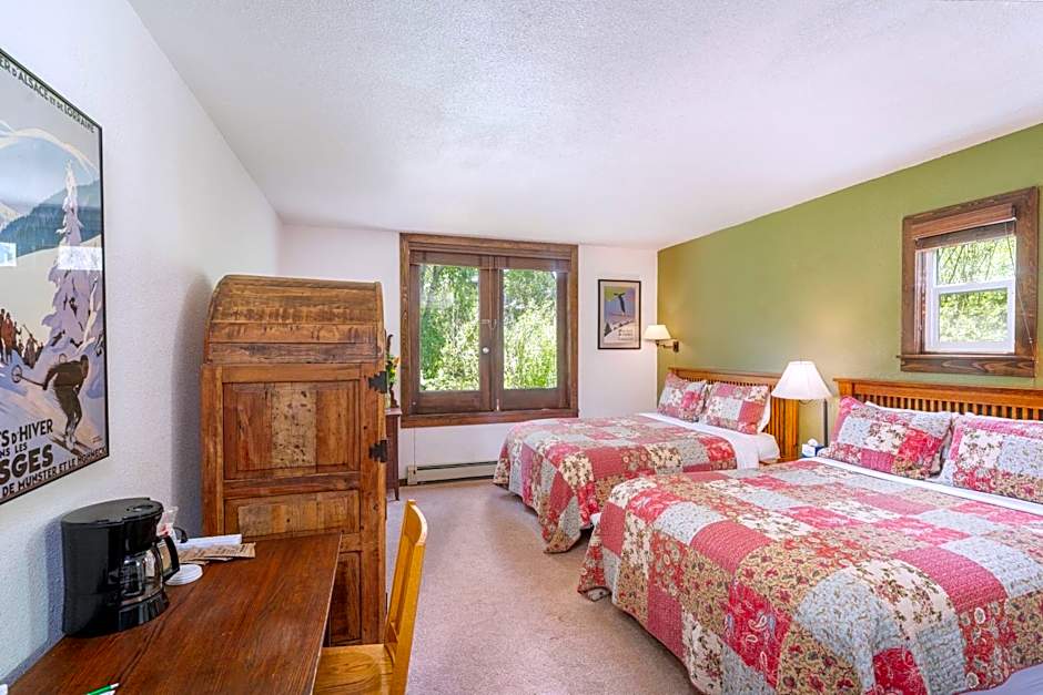 Manitou Lodge 3 by Alpine Lodging Telluride