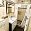 Nanis Hotel & Appartements
