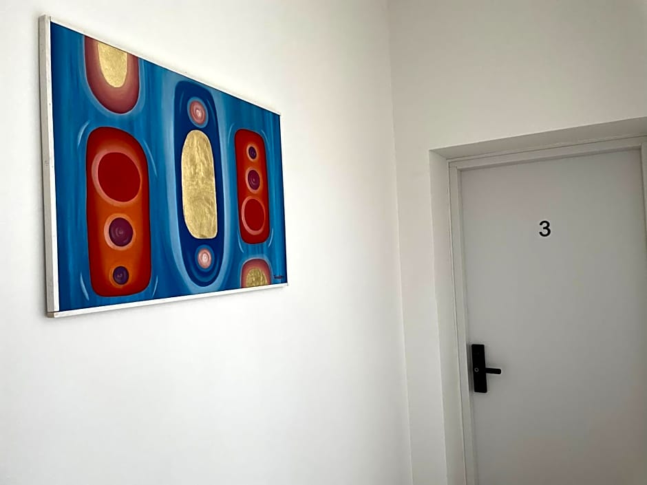 Zeta Rooms
