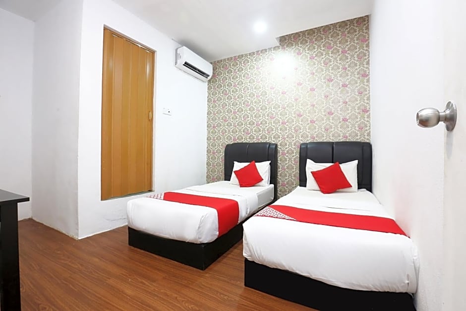 OYO 717 Mr J Hotel Wakaf Che Yeh 2