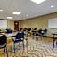 Comfort Inn & Suites Cambridge
