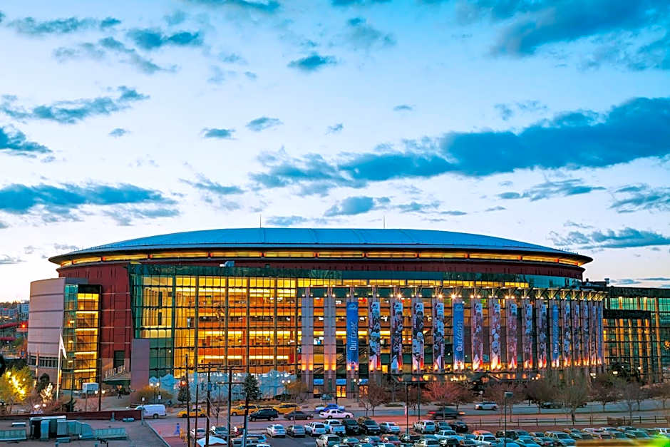 Staybridge Suites Denver- Central Park By IHG