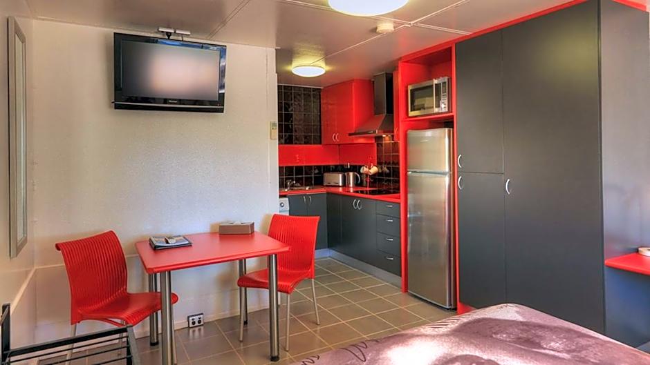 Halls Creek Motel
