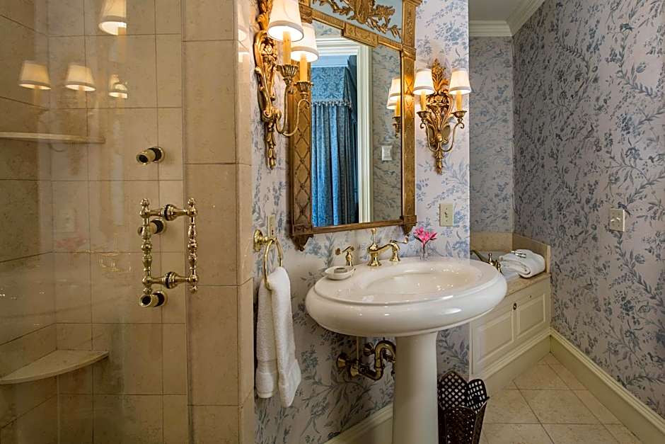 The Chanler at Cliff Walk